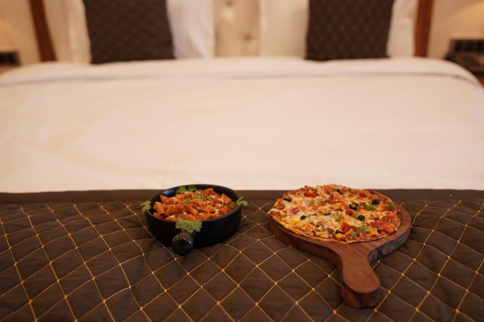 Perfectstayz Mokshada Suites Mussoorie Exterior foto