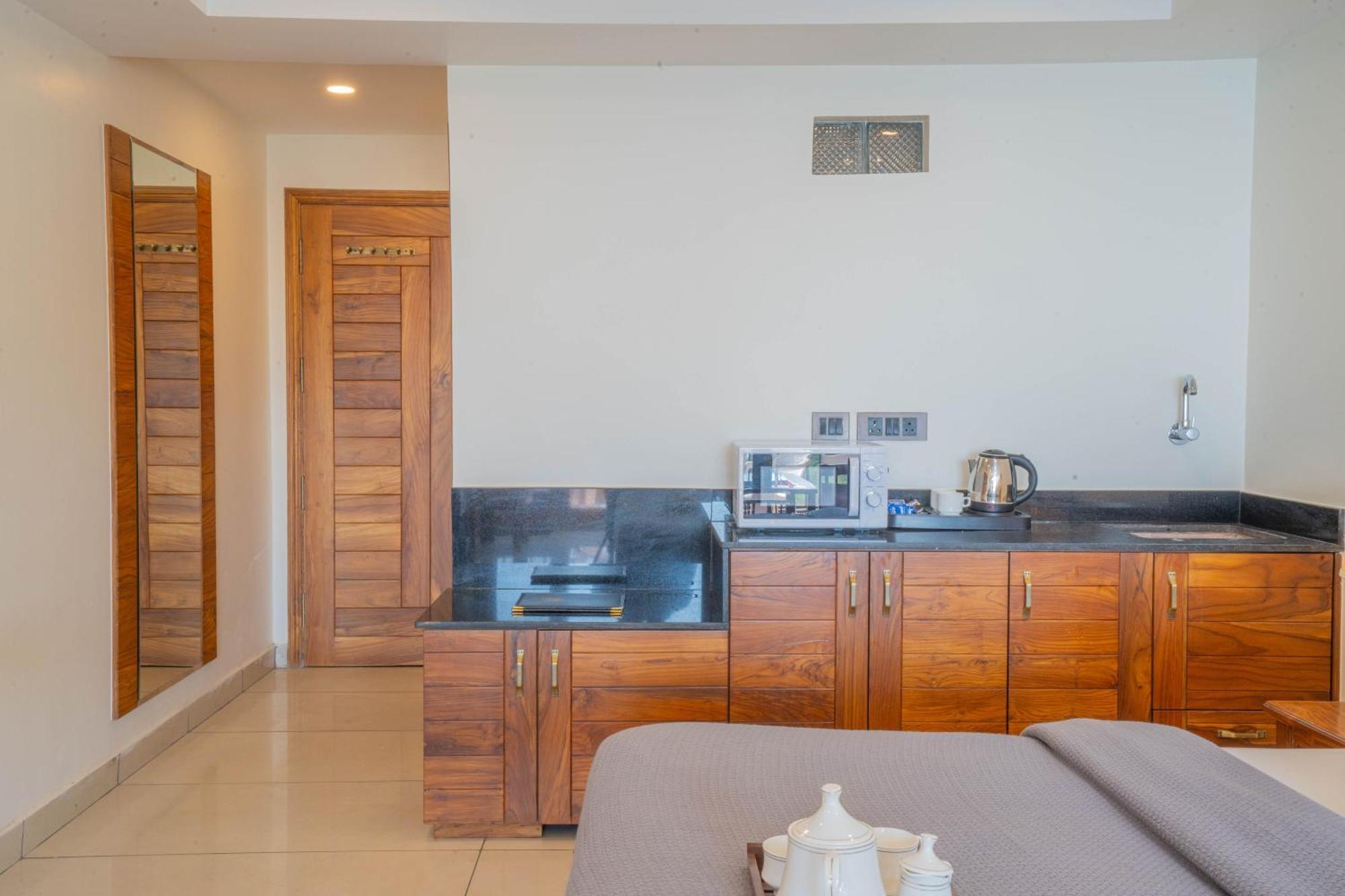 Perfectstayz Mokshada Suites Mussoorie Exterior foto